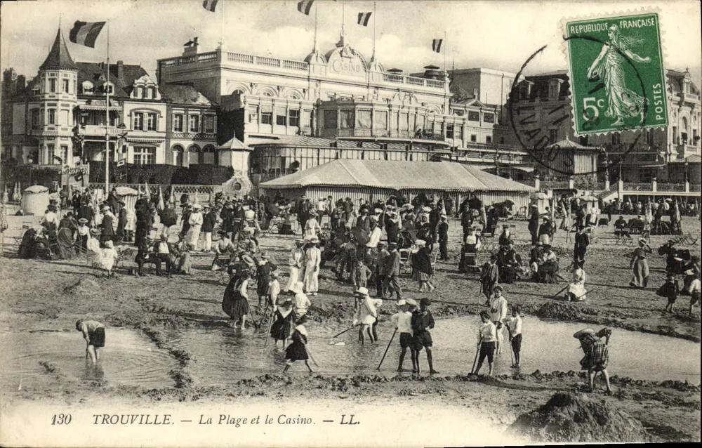 Trouville — Die Strand und das Casino — LL. n°130 - Vorderseite