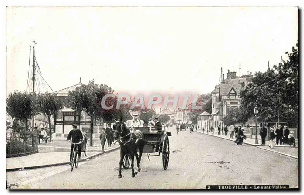 Trouville - O cais Vallee — editor Aoul-Prato, n°9 - Frente