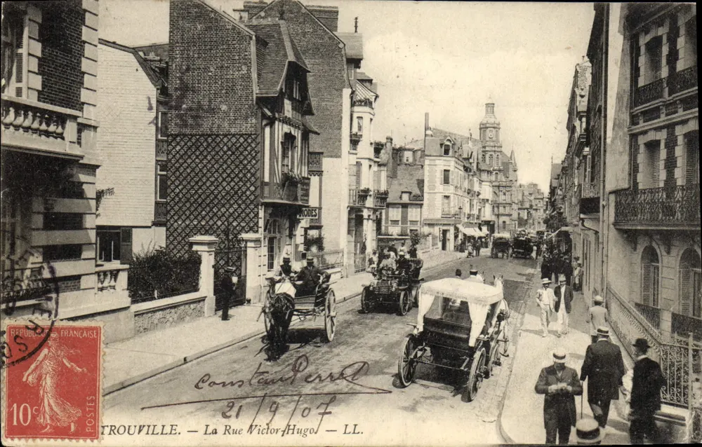Trouville — La Rue Victor-Hugo — LL. - Vorderseite