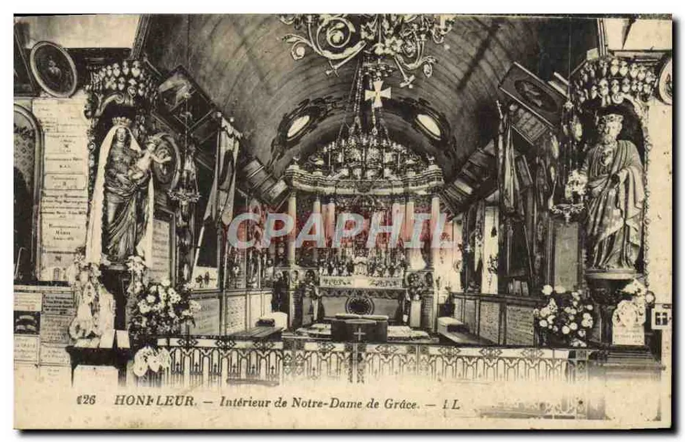 HONFLEUR — Interior da Igreja de Nossa Senhora da Graça — L. L. — n°26 - Frente