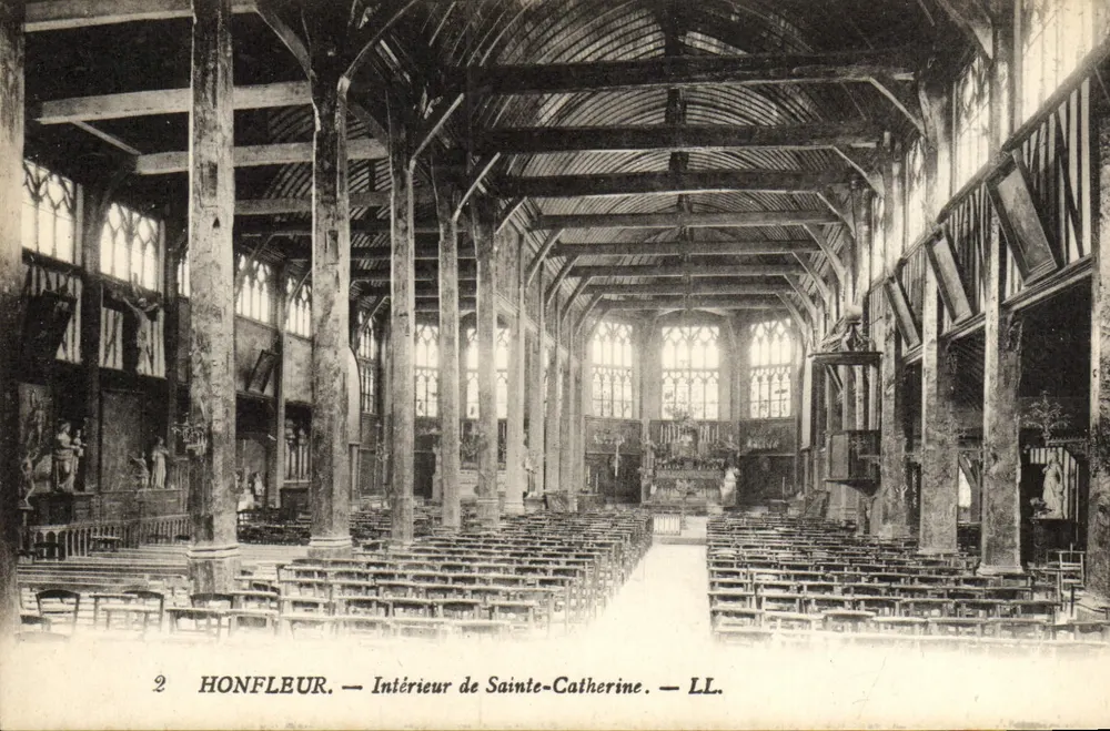 Honfleur — Interior de Santa Catarina — LL. - Frente