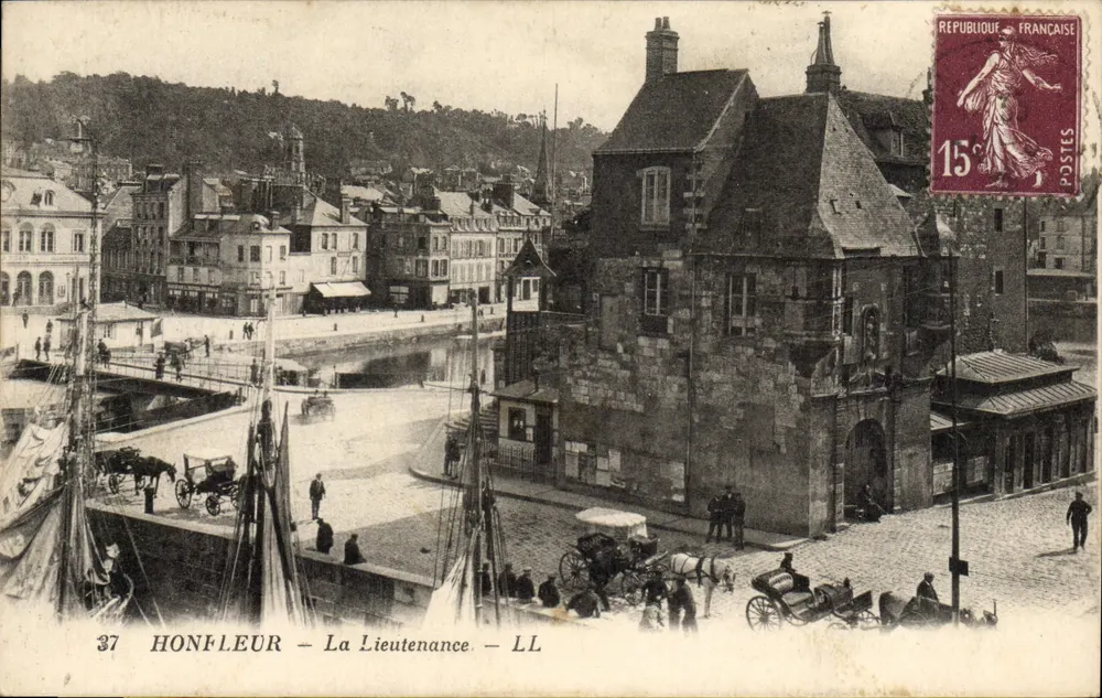 Honfleur — A Lieutenante — LL - Frente