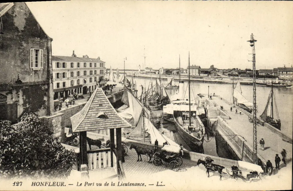 Honfleur — Blick auf den Hafen von der Lieutenant — LI. - Vorderseite