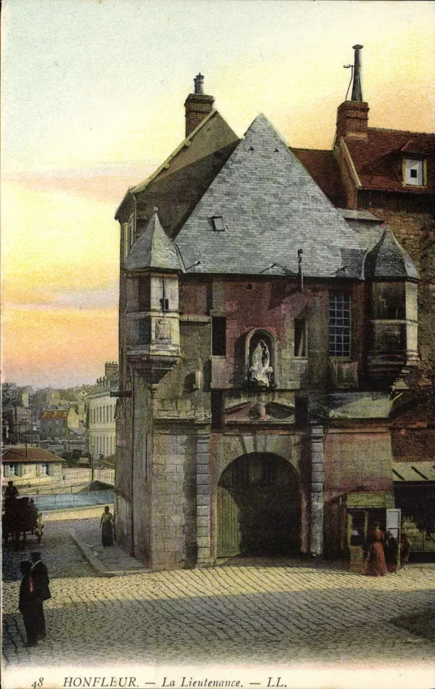 Honfleur — A Lieutenancé — LL. — n°48 - Frente