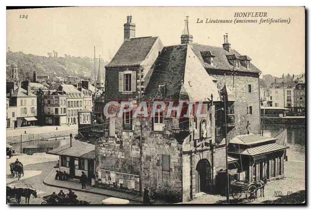 Honfleur — La Lieutenance (starodawne forteczne umocnienia) — ND. Pl. 124 - Awers