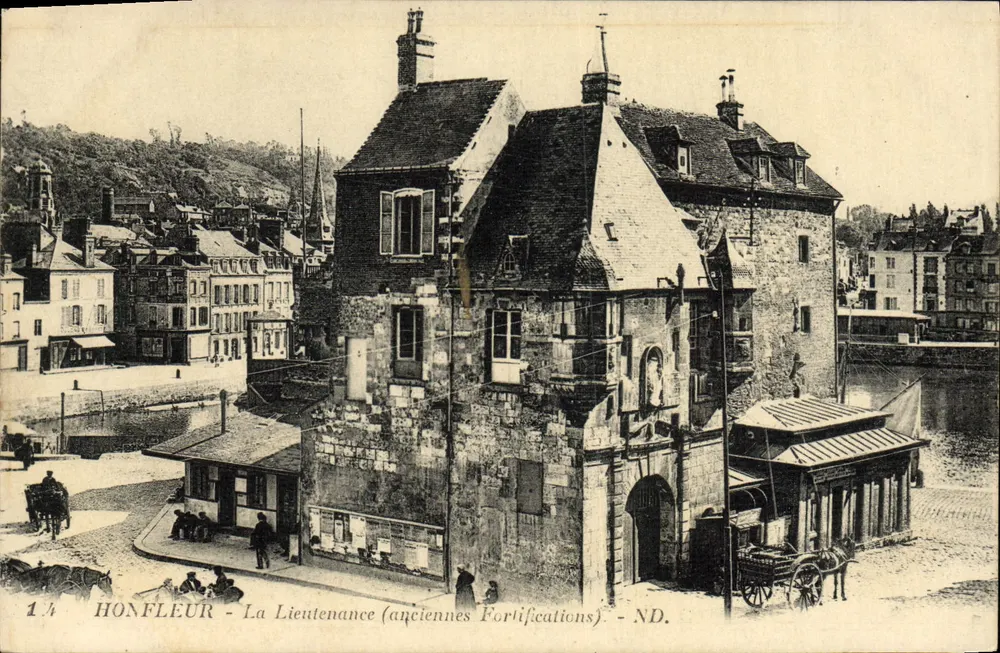 Honfleur - A Lieutenantance (antigas Fortificações) - ND. - Frente
