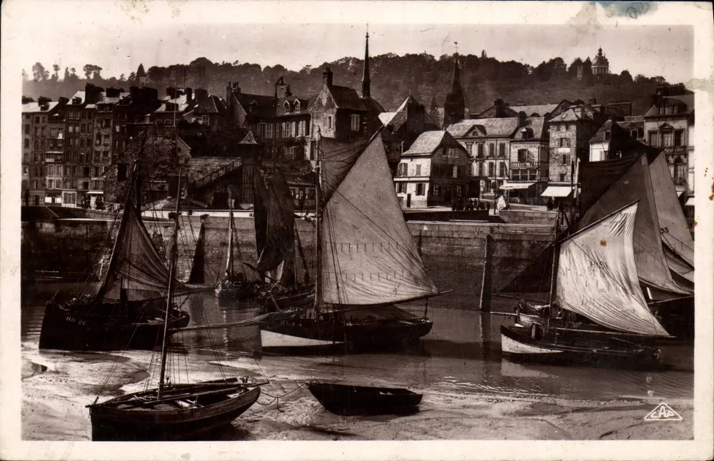 Der Hafen von Honfleur — Ansicht von Segelbooten — Verleger AA - Vorderseite