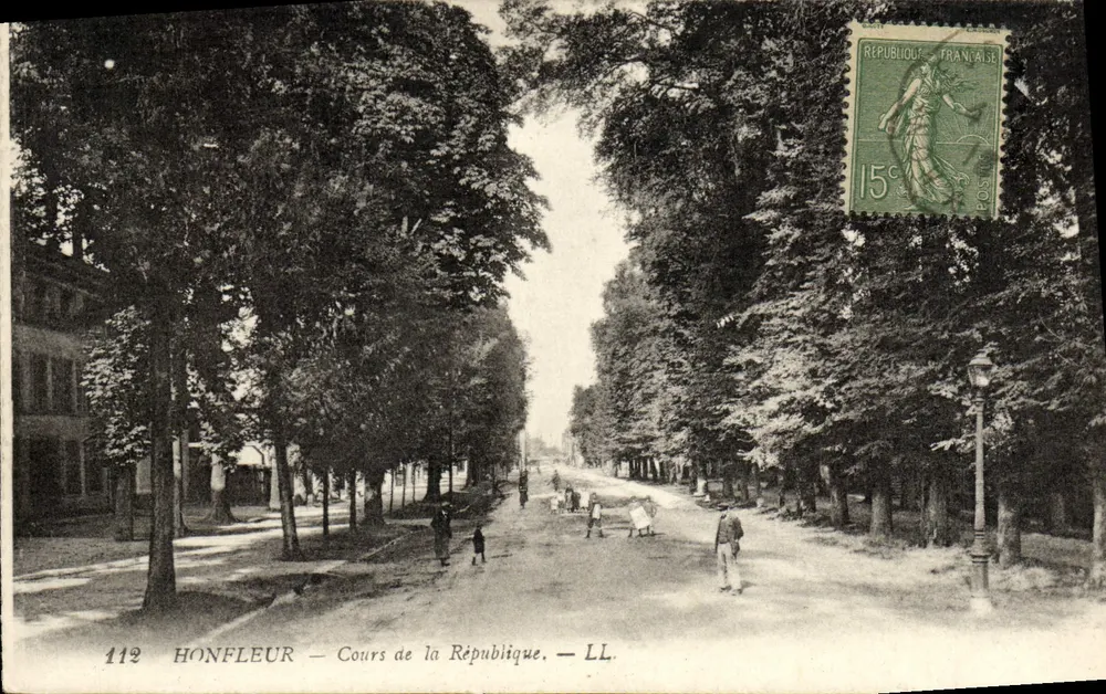 Honfleur — Cours de la République — LL. — n° 112 - Frente