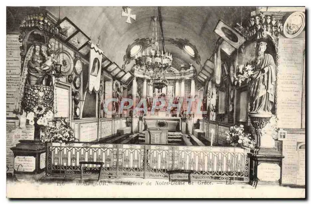 HONFLEUR — Interior da Igreja de Nossa Senhora da Graça — Editor LL - Frente