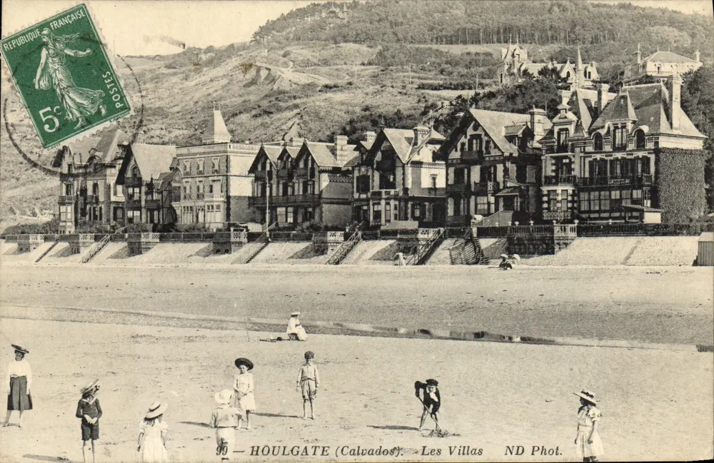Houlgate (Calvados) — As Villas — ND Fot. - Frente