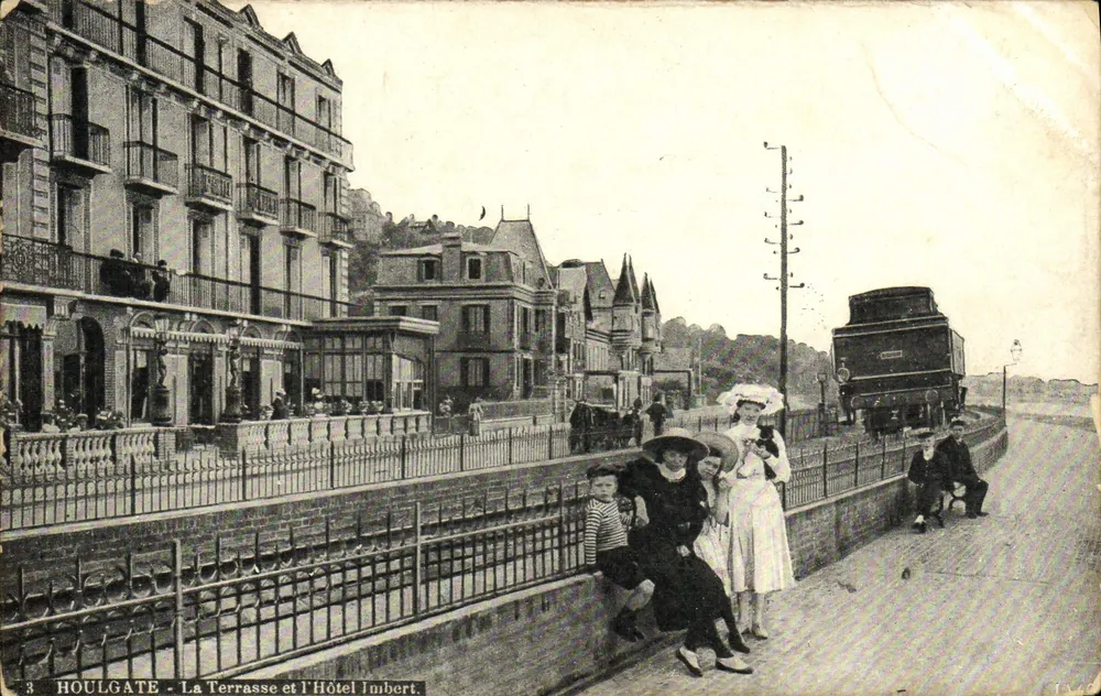 Houlgate - A Terrasse e o Hotel Imbert — editor L.V. & Cie, n°3 - Frente