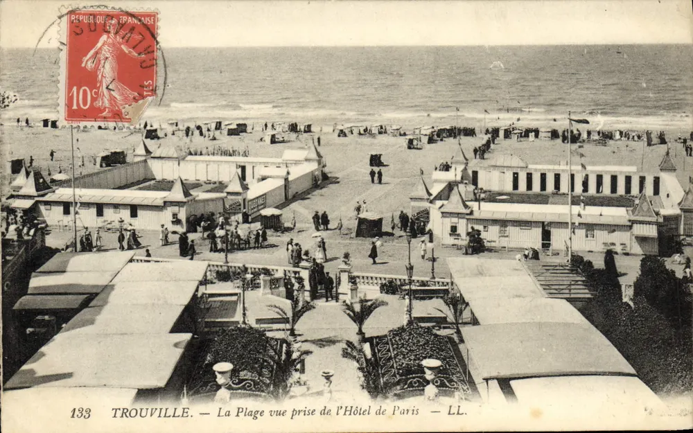 Trouville — Die Strandansicht vom Hôtel de Paris — LL. — Nr. 133 - Vorderseite
