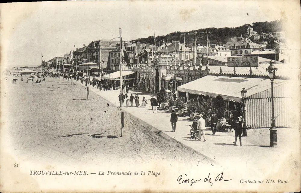 TROUVILLE-sur-MER — La Promenade de la Plage — Verlag: E. de B. — Nr. 61 - Vorderseite