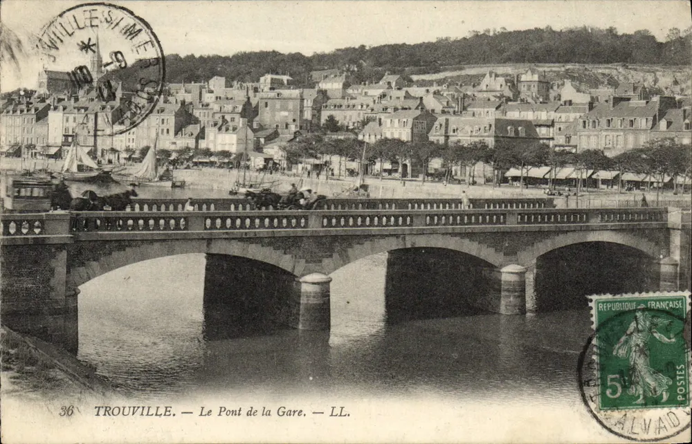 Trouville — Der Bahnhofbrücke — LL. n°36 - Vorderseite