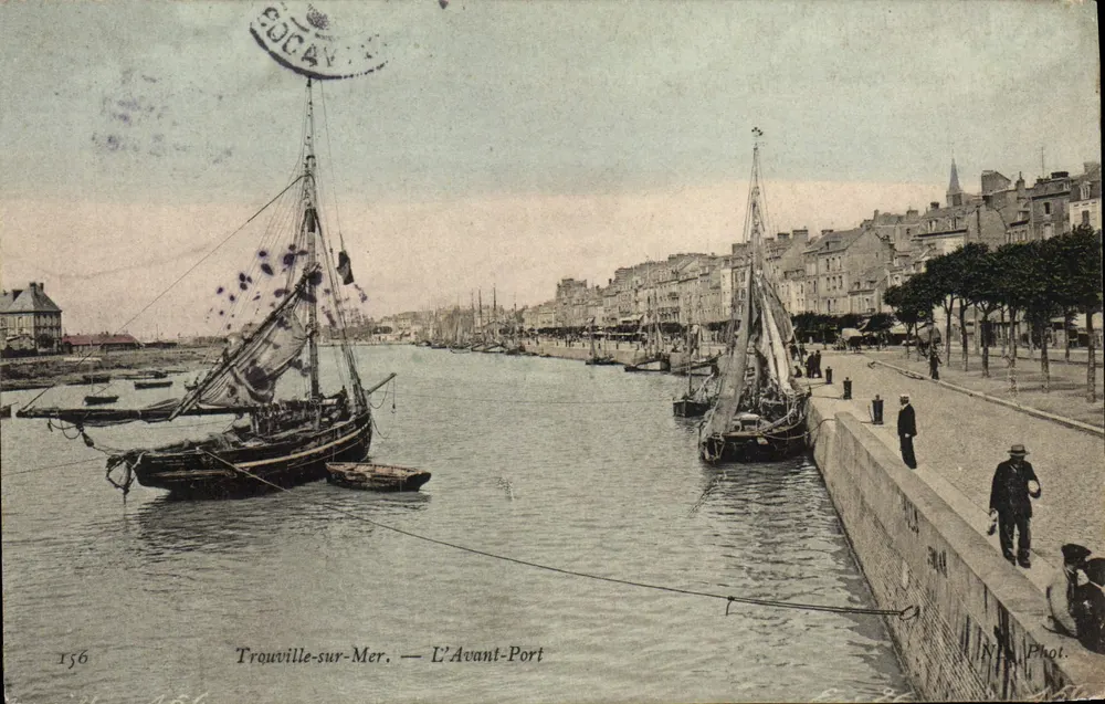 Trouville-sur-Mer — L'Avant-Port — N.Y. Phot. - Vorderseite