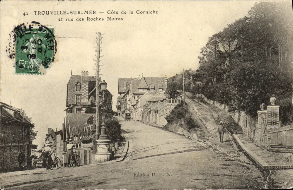Trouville-sur-Mer — Küste der Corniche und Rue des Roches Noires — Edition P. L. X. - Vorderseite