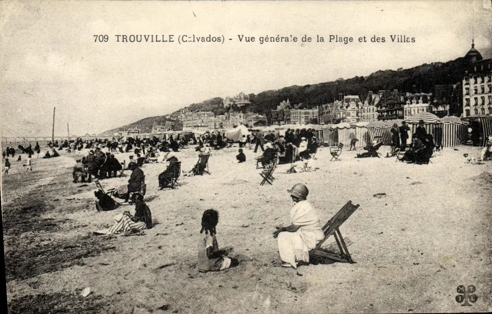 Trouville (Calvados) — Allgemeiner Blick auf den Strand und Villen — Verlag M.D. n° 709 - Vorderseite