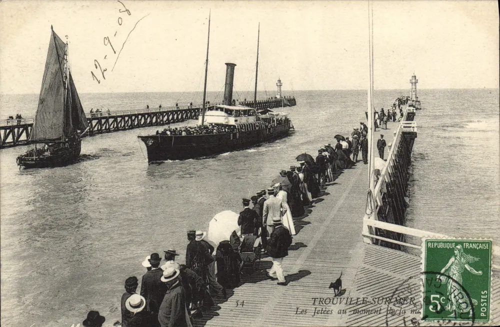 Trouville-sur-Mer — Die Piers zur Zeit der Flut — unbekannter Verlag, n° 54 - Vorderseite