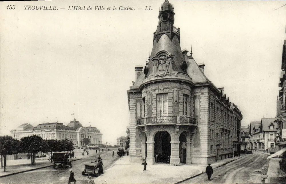 Trouville — Das Rathaus und das Casino — LL. — Nr. 155 - Vorderseite