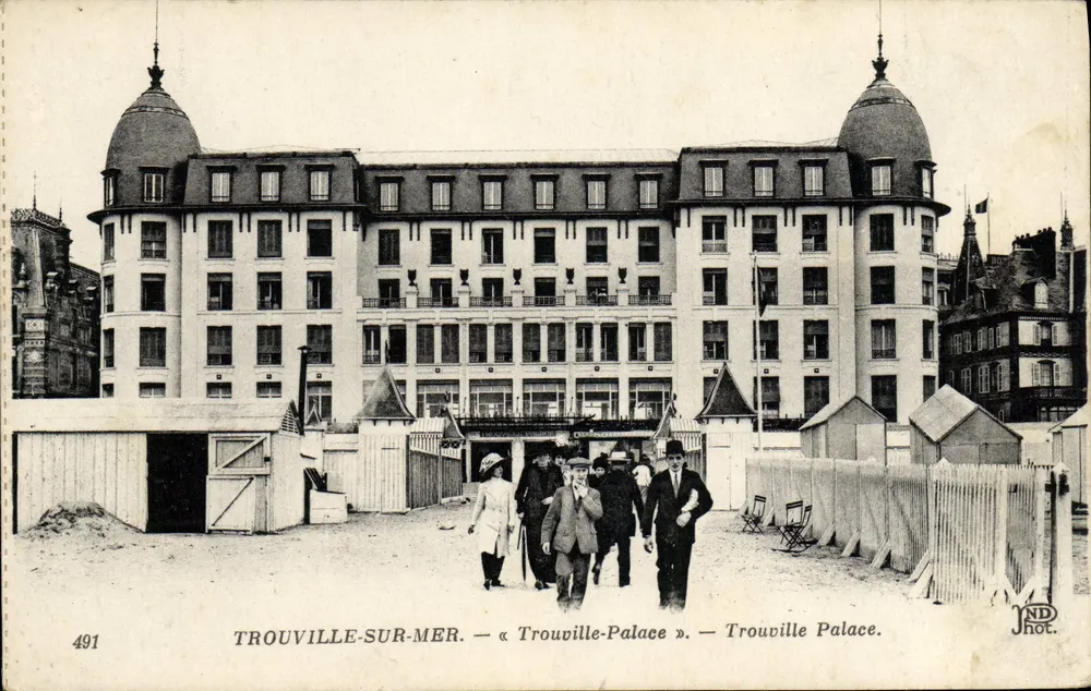 Trouville-sur-Mer — « Trouville-Palace » — JND Hot. - Vorderseite