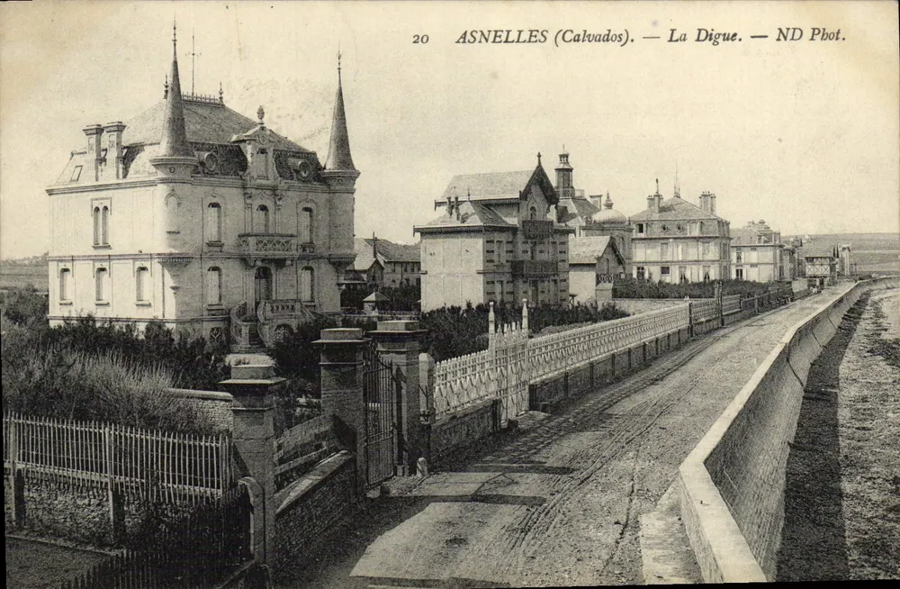 Asnelles (Calvados) — A Digue — ND Phot. - Frente