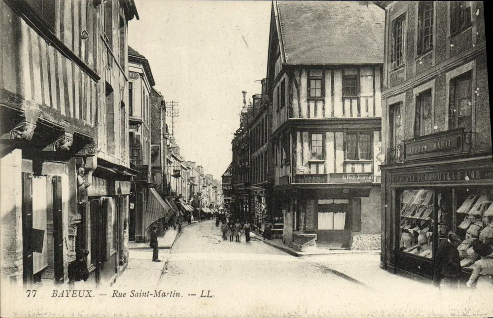 Bayeux — Rue Saint-Martin — LL. - Frente