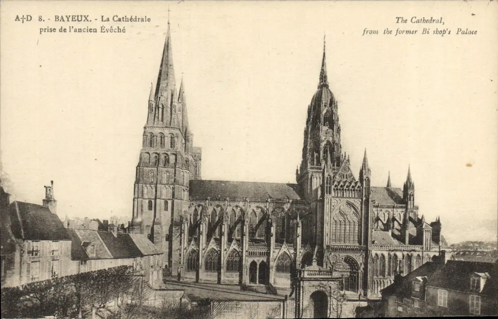Bayeux - Ansicht der Kathedrale vom ehemaligen Bischofssitz — A. Dabosq, Verlag, Nr. 8 - Vorderseite