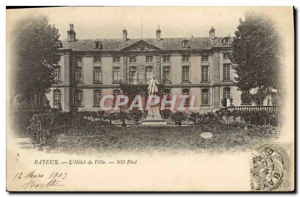 Bayeux — O Hotel de Ville — ND Phol - Frente