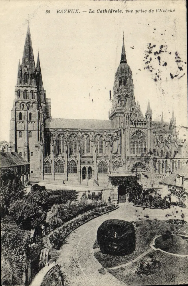 Bayeux — Die Kathedrale, Ansicht vom Bischofssitz — Unbekannter Verleger, Nr. 55 - Vorderseite