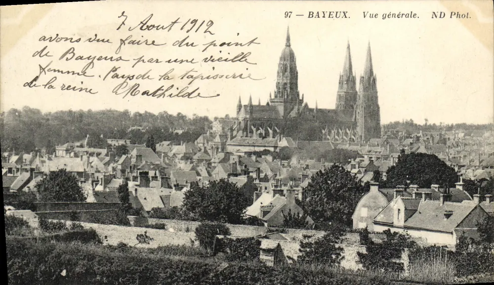 Bayeux — Vista geral — ND Phot. - Frente
