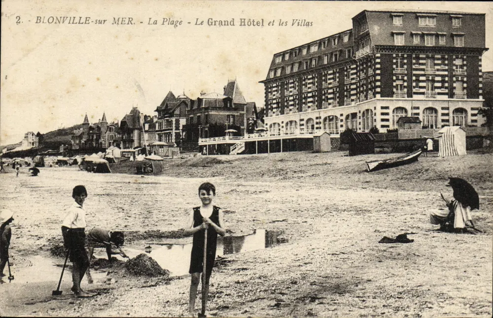 Blonville-sur-Mer - Die Bucht - Das Grand Hotel und die Villen - Vorderseite