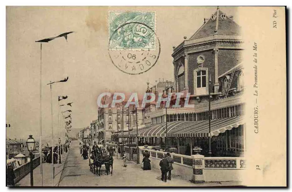 Cabourg — A Promenade de la Mer — ND Phot - Frente