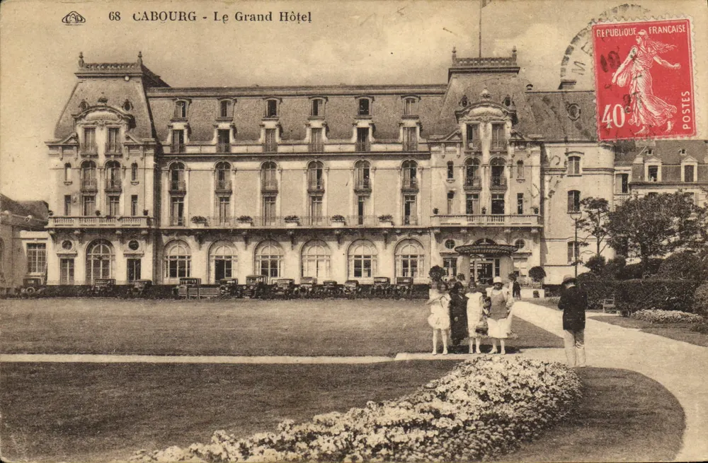 Cabourg - Het Grand Hôtel — onbekende uitgever, serie-nummer 68 - Voorkant
