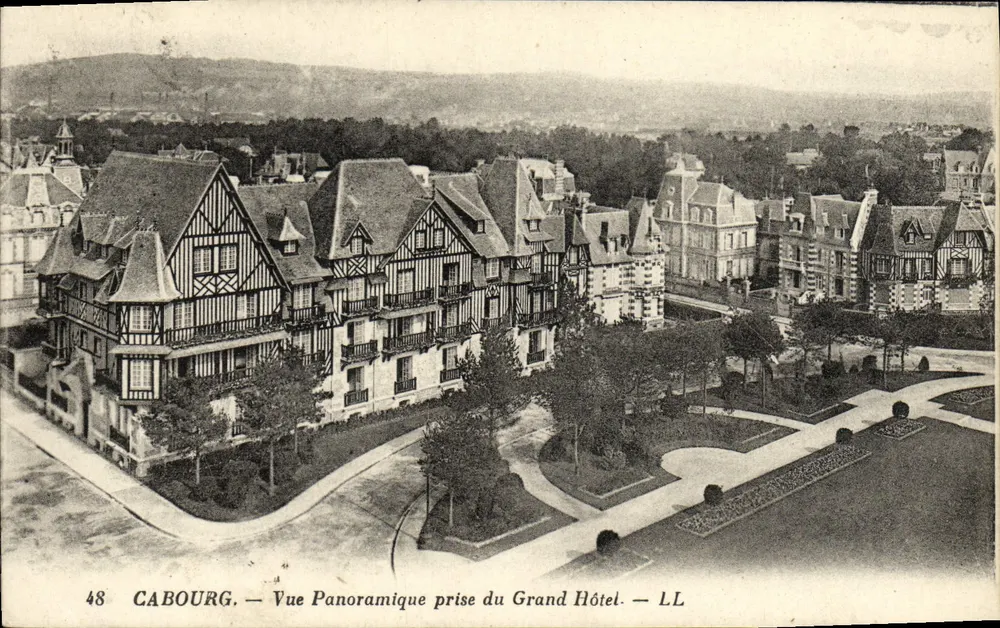 Cabourg — Panoramablick vom Grand Hotel — LL - Vorderseite