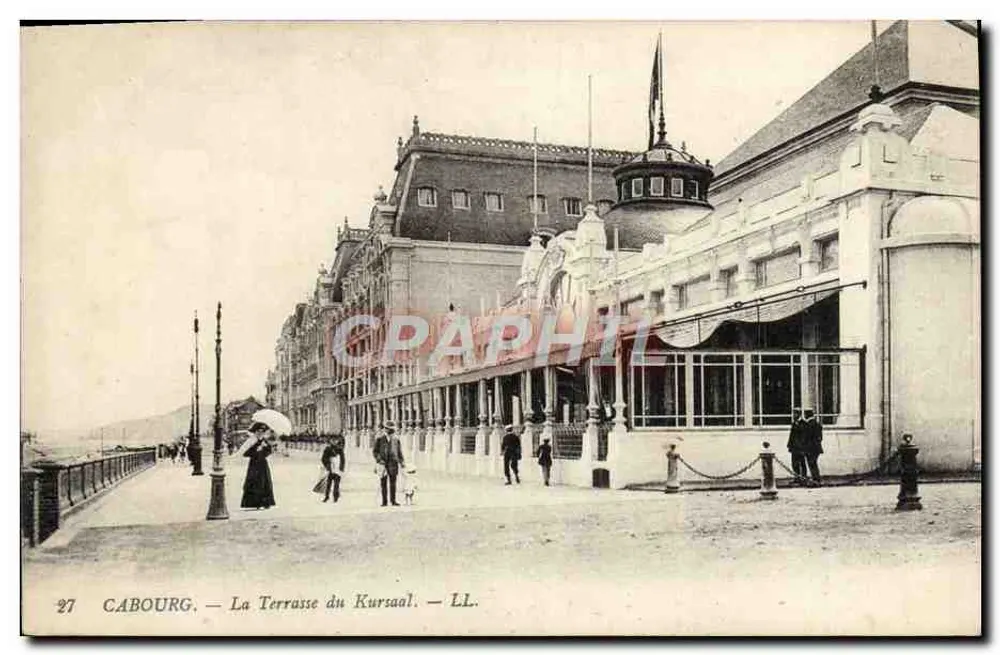 Cabourg — A Terrasse do Kursaal — LL. n°27 - Frente