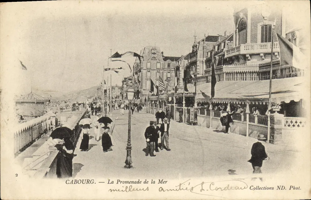 Cabourg — La Promenade de la Mer — Colección Amitié's L. Cordeau ND. Fot. - Anverso