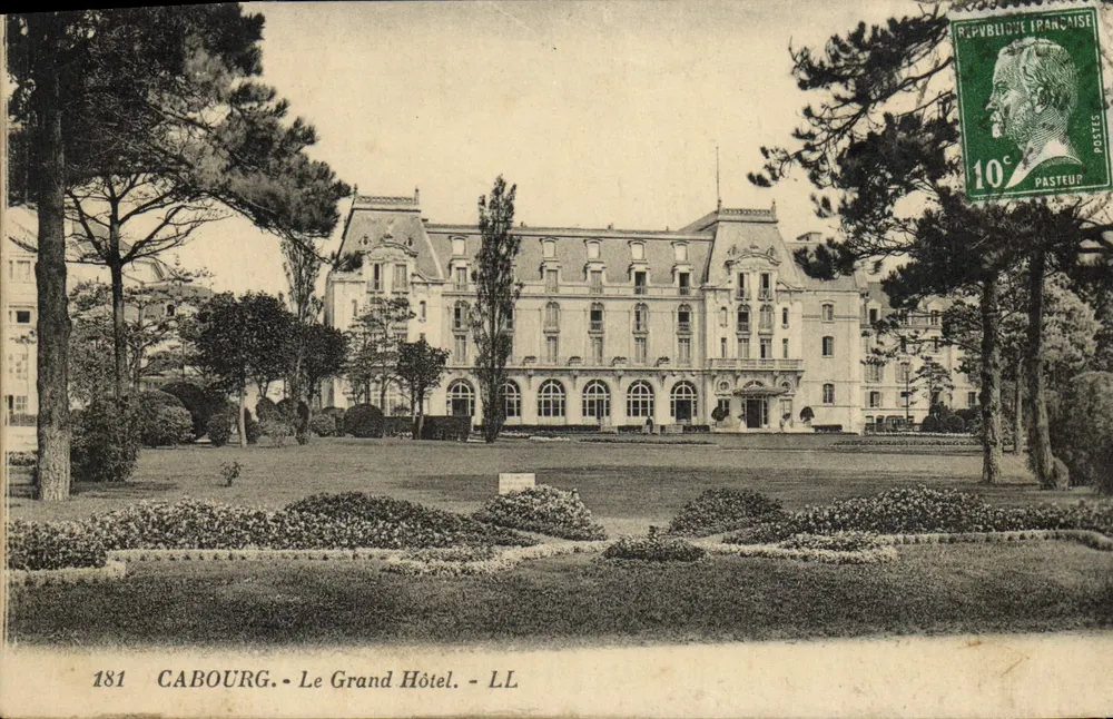 Cabourg - O Grande Hotel - LL - Frente