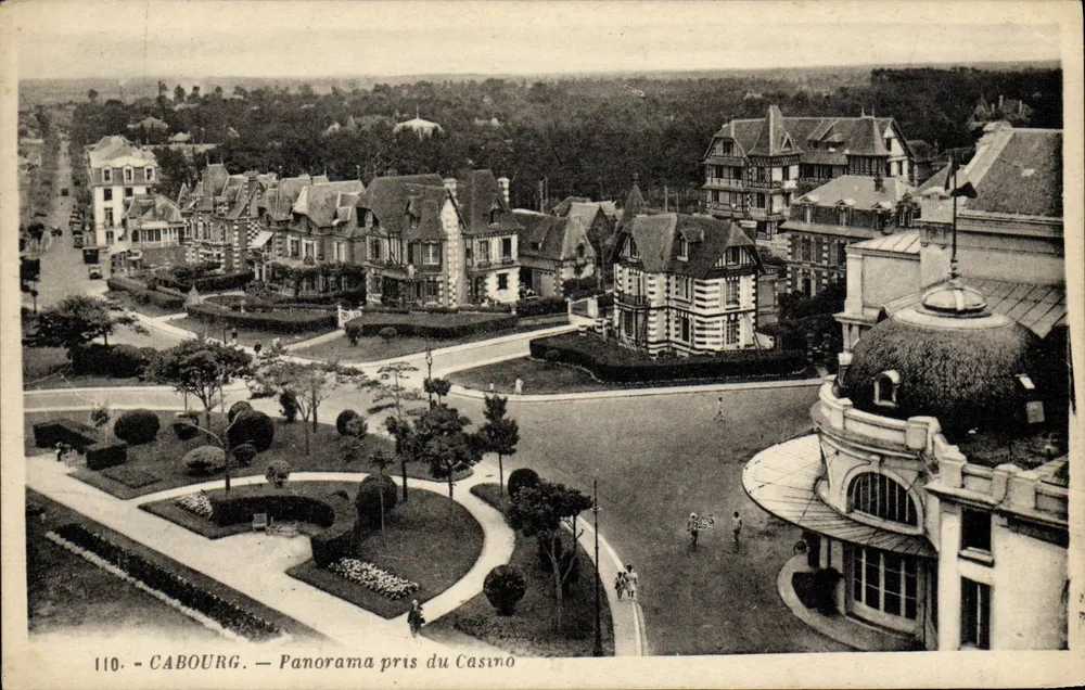 Cabourg — Panorama tirado do Casino — G. Ariand, editor Nantes - Frente