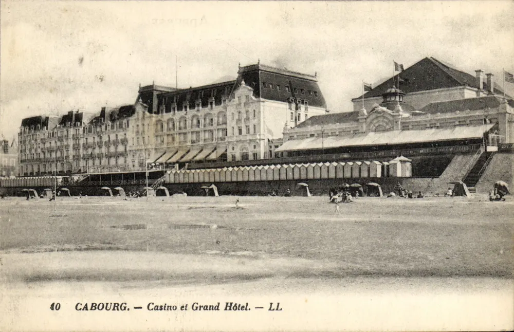 Cabourg — Casino und Grand Hotel — LL - Vorderseite