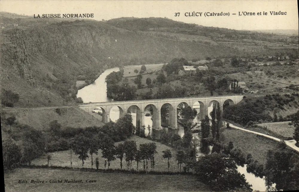 Clécy (Calvados) — L'Orne e o Viaduto — Edit. Brière - Cluché Maillaut, Caen - Frente