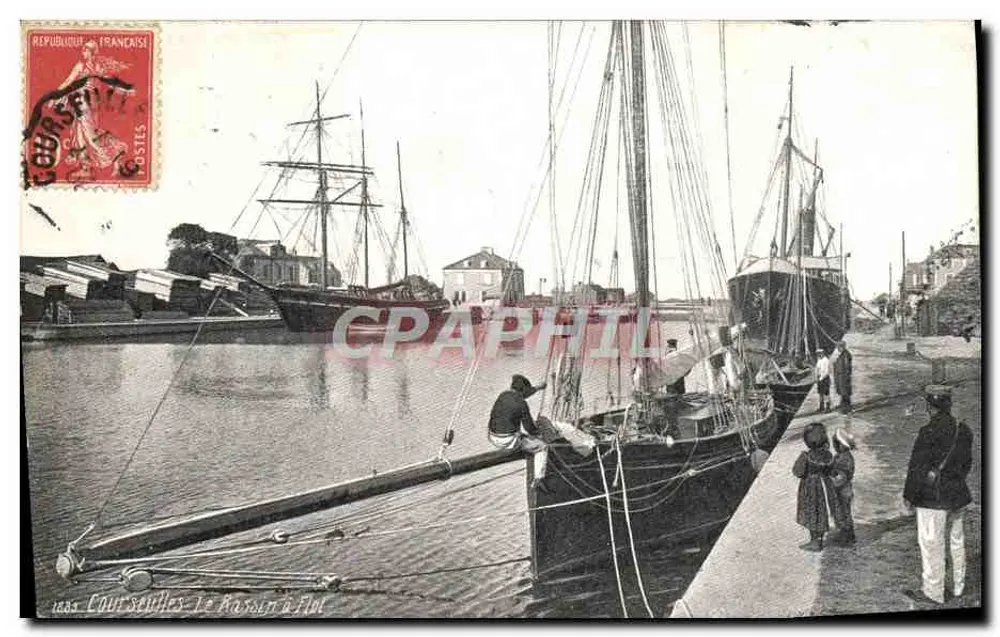 Coutances - O Bassin à Flot — editor A. V. & Cie, n° 1845 - Frente