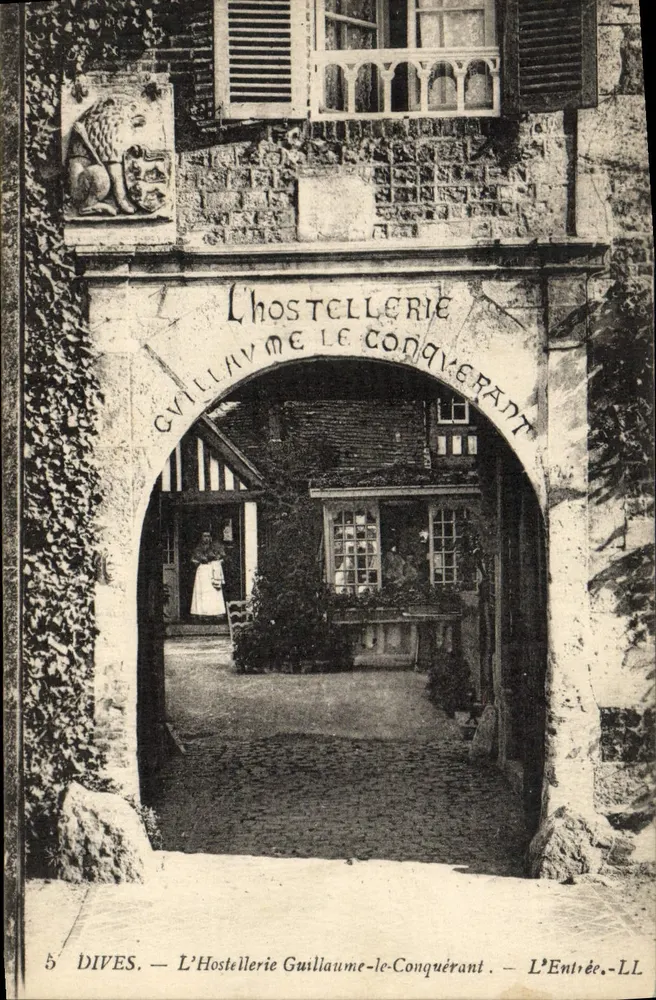 Dives — A Hostellerie Guillaume-le-Conquérant — A Entrada - Frente