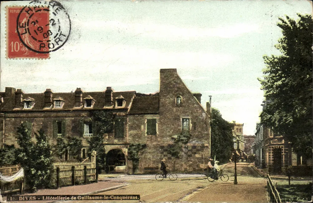 Dives - L'Hôtellerie de Guillaume-le-Conquérant — LV & Cie - Frente
