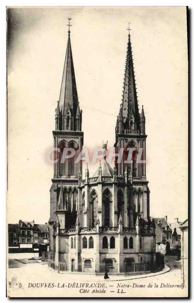Douvrès-la-Délivrande — Notre-Dame de la Délivrande — Seite der Apse — LL. - Vorderseite