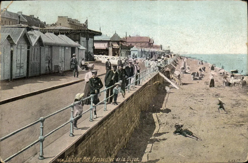 Luc-sur-Mer — Perspective de la Digue — LVACE - Frente