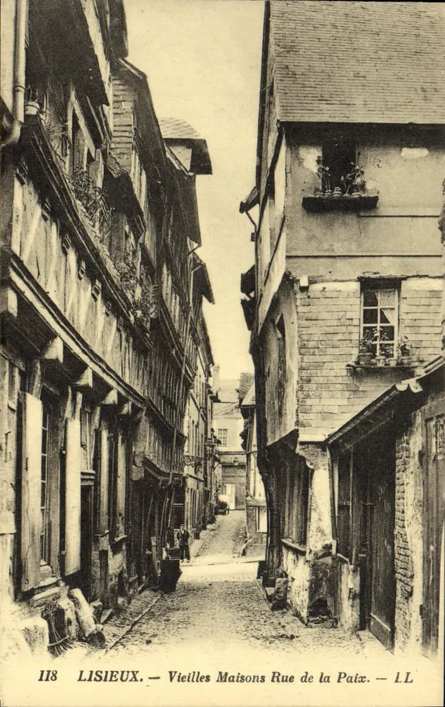 Lisieux — Alte Häuser in der Rue de la Paix — LL - Vorderseite