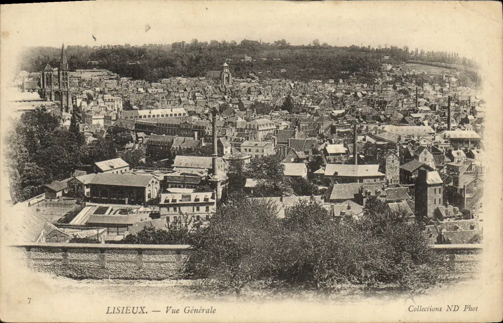 Lisieux — Vista Geral — Collections ND Phot - Frente