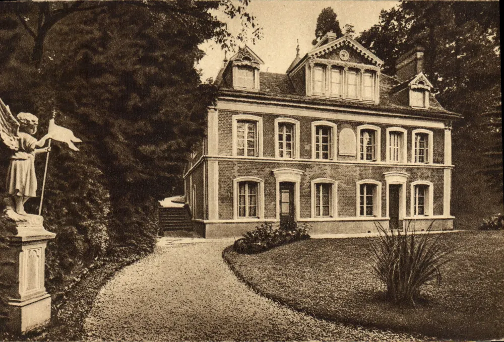 Les Butissonnets - Fougères - Fachada de entrada — Office Central des Linieux - Frente