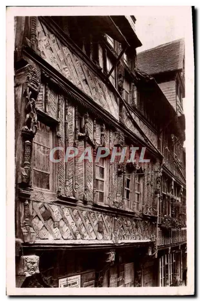 Haus des 16. Jahrhunderts — Rue aux Fèvres — Lisieux - Vorderseite