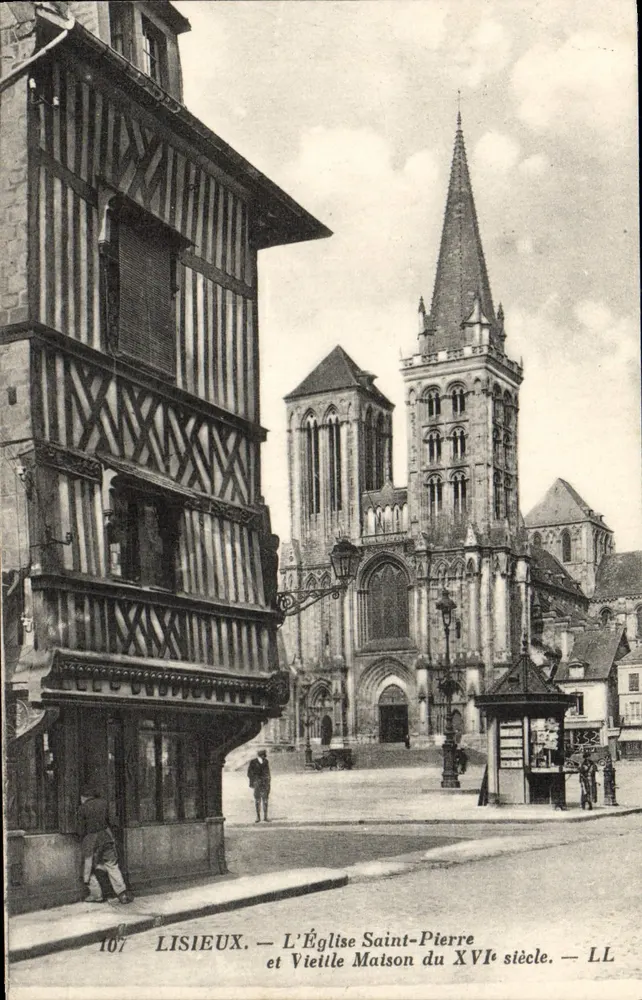 Lisieux — Kirche Saint-Pierre und altes Haus des 16. Jahrhunderts — LL - Vorderseite